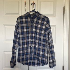 American eagle super soft classic fit button down